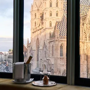 Hotel Do&co *****