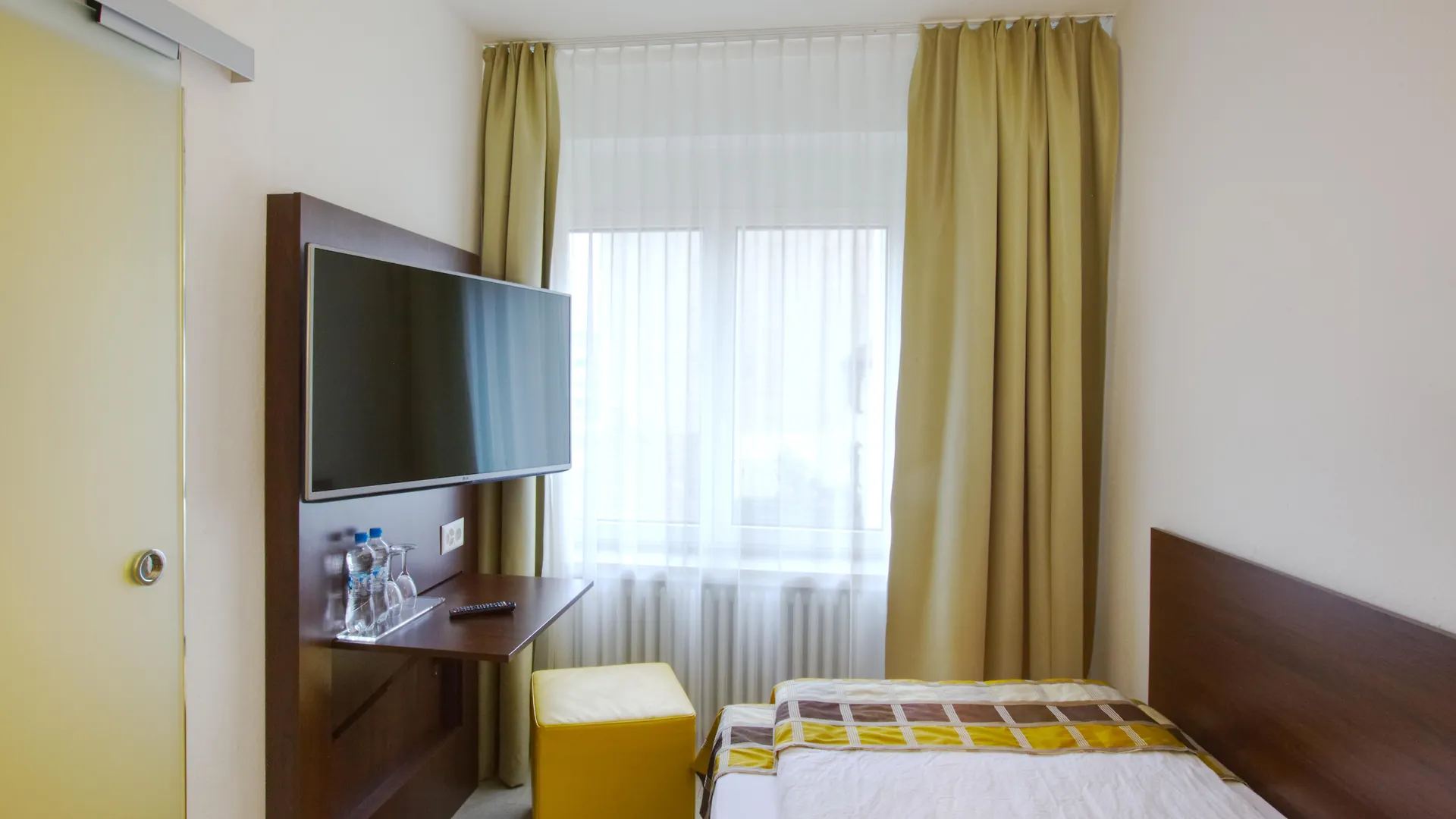Hotel Rheinfelderhof Basel 2*,